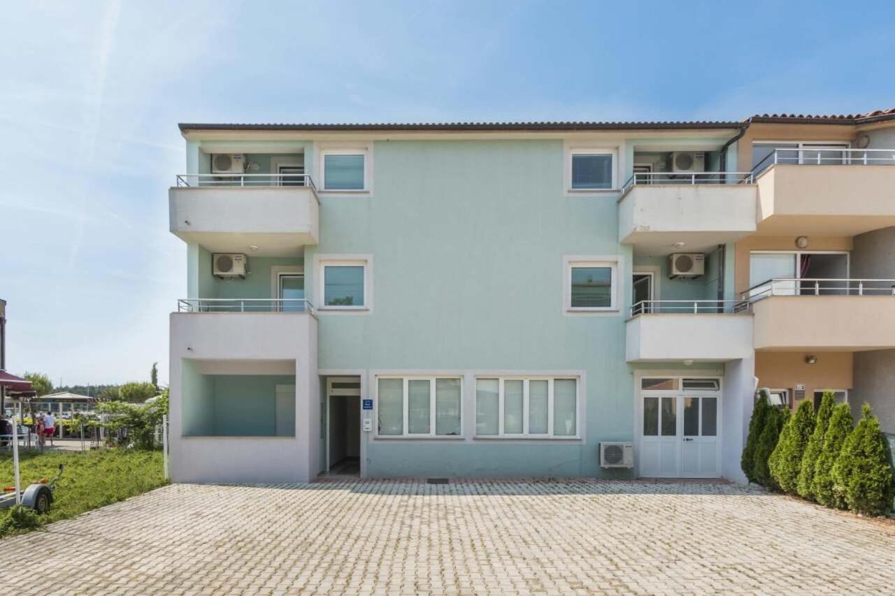 Apartments Riva Медулин Екстер'єр фото